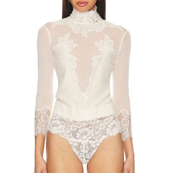 *50off3* NWT We Are HAH Take HAH Bow Reversible Bodysuit L La Creme Lace Plunge - Picture 3 of 6